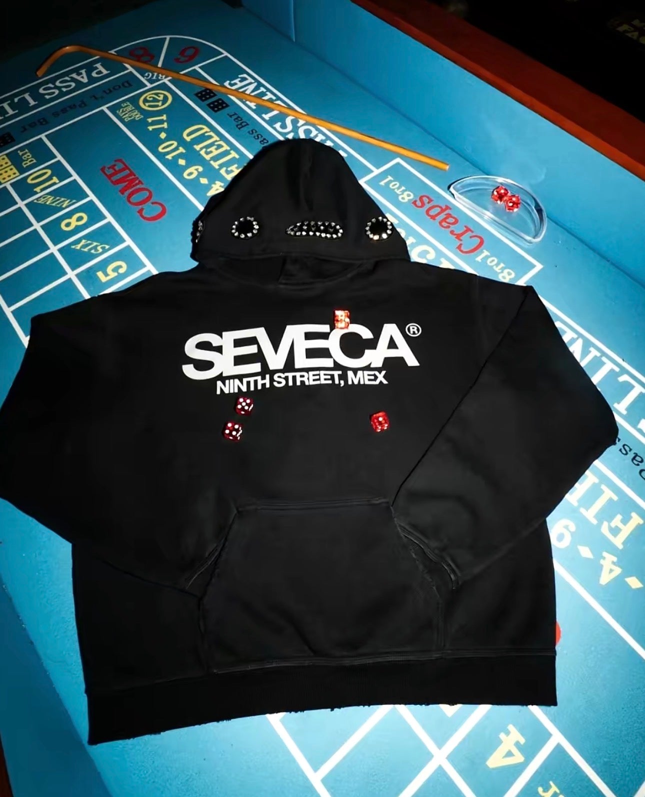 seveca hoodie